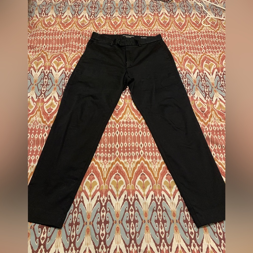 Banana Republic Slim Organic Traveler Chino 31x30. 31x32 before hemming